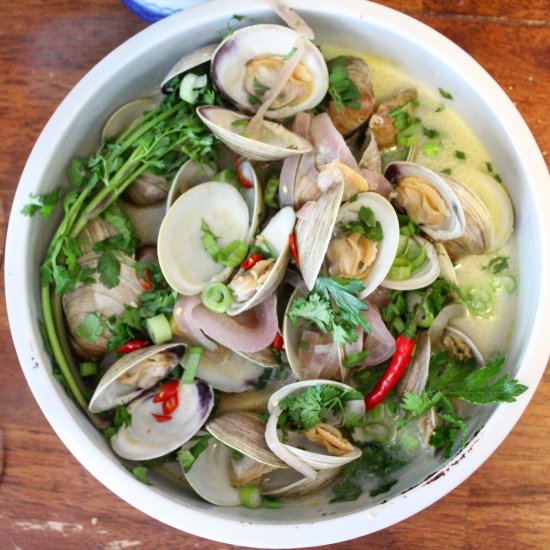 Coconut Milk Thai Steamed Clams