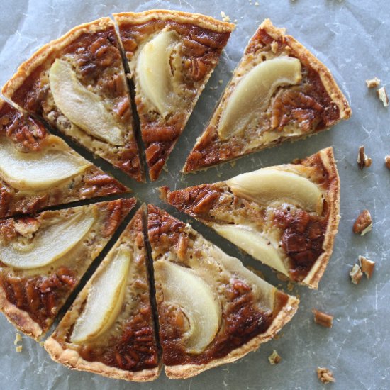 Rich Caramel Pecan Pear Pie