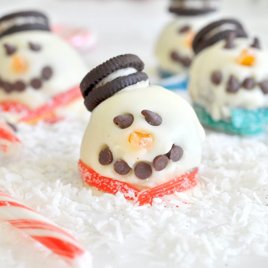 Coconut Oreo Cookie Snowmen