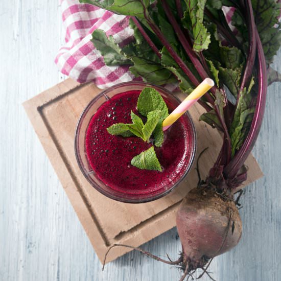 raw beetroot, cucumber & blueberry