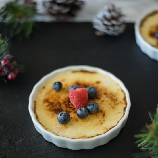 Eggnog crème brûlée