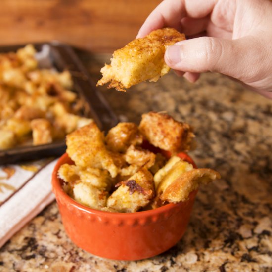 Easy Cheesy Bread Cubes