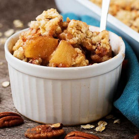 Apple Crisp with Oatmeal Topping