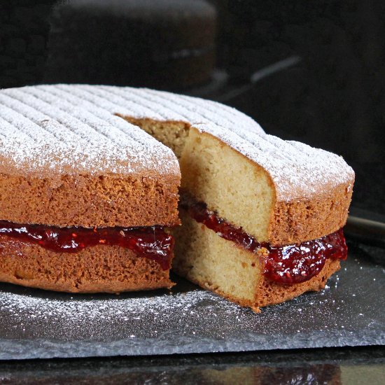 Victoria Sandwich Cake – GF