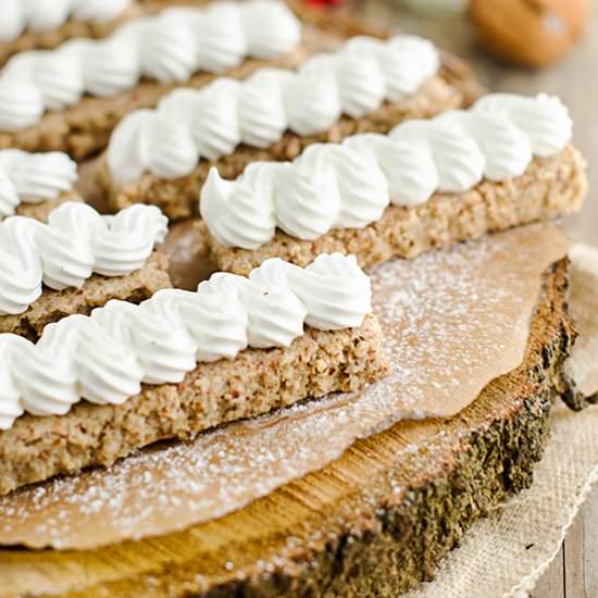 Walnut meringue cookies