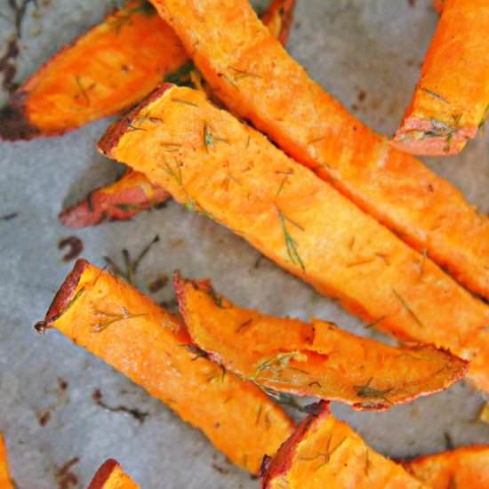 Baked Garlicky Sweet Potato Fries