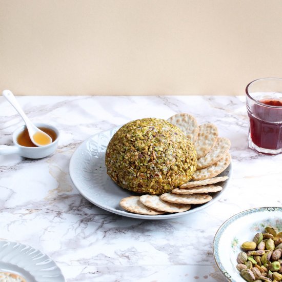 Stilton Pear Pistachio Cheese Ball