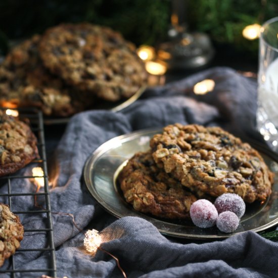 spiced choc-chip oatmeal cookies