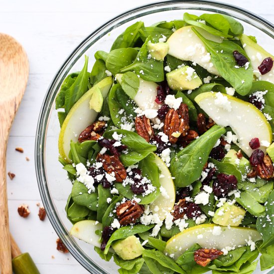 Spinach, Pear, & Pecan Salad