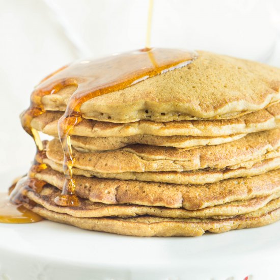 Healthy Gingerbread Pancakes