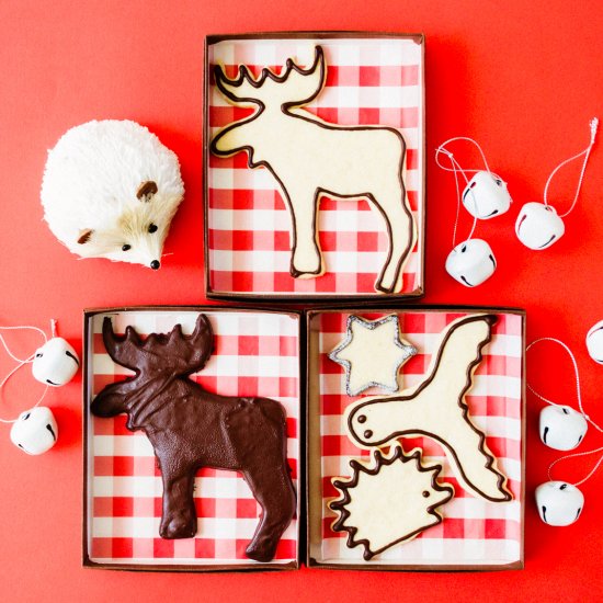 Holiday Critter Almond Cookies