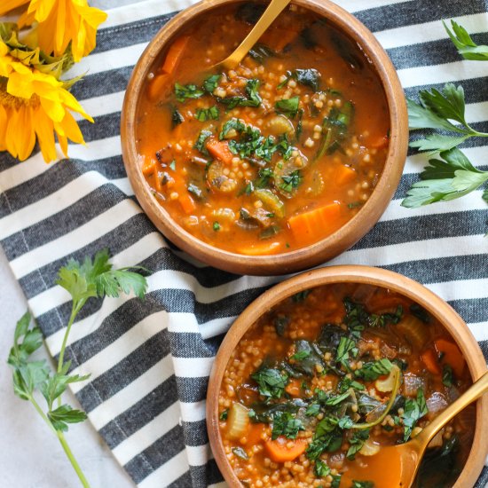 Roasted Tomato Veggie Pasta Soup