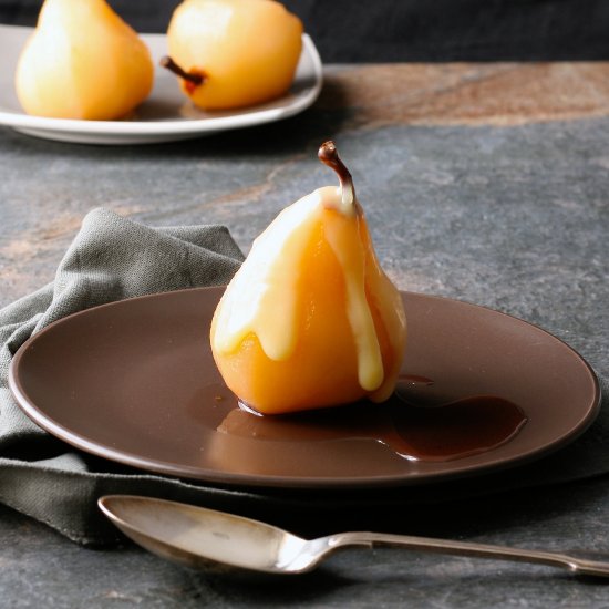 Poached pears with chocolate sauce