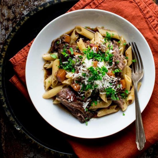 Slow Cooker Beef with Pasta