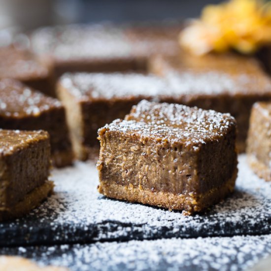 Gingerbread Paleo Cheesecake Bars