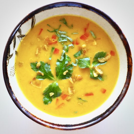 Vegan Pumpkin Curry Soup