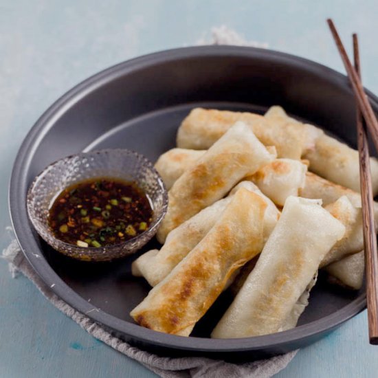 Spring Rolls with Shredded Taro