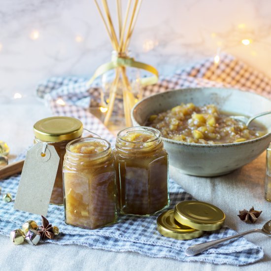 Spiced Pear & Cider Chutney