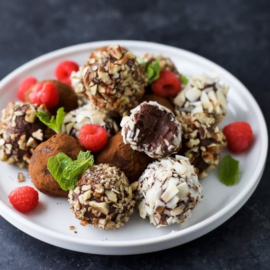 Paleo Raspberry Chocolate Truffles