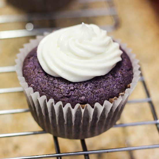 Easy Ube Cupcakes