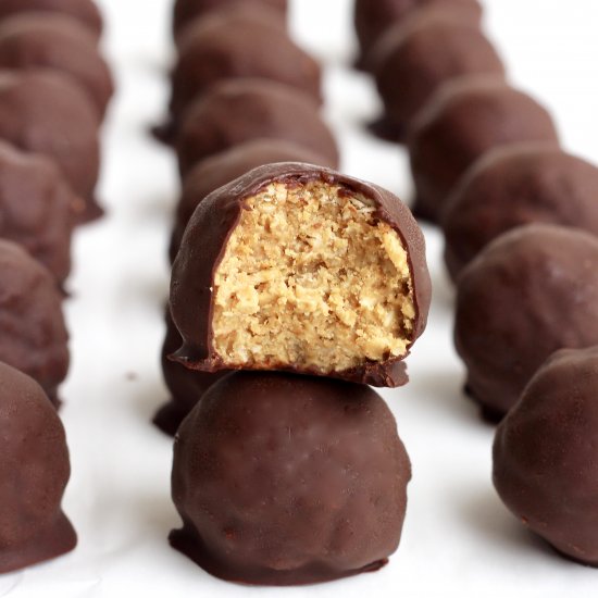 Healthy Dark Chocolate PB Balls