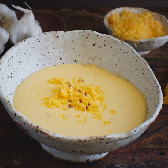 Low-Carb Cheddar Cheese Sauce