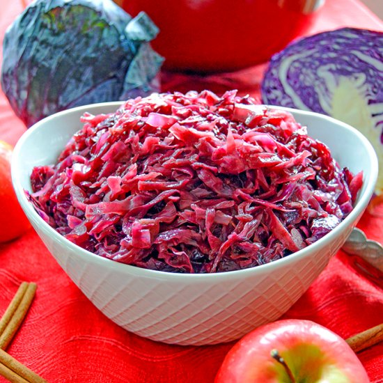 Sweet & Simple Braised Red Cabbage