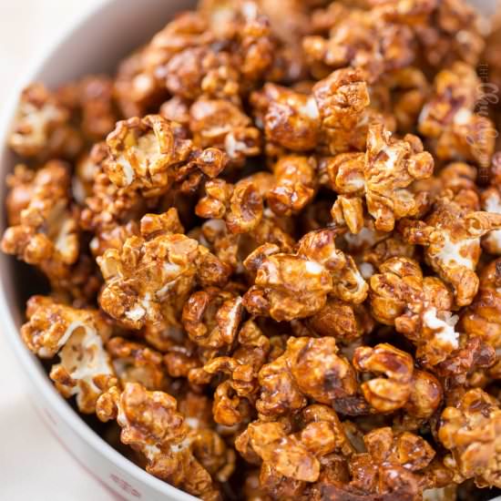 Gingerbread Caramel Corn