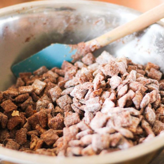 Low-Sugar Muddy Buddies!