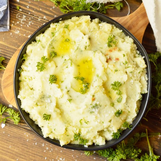 Dairy Free Garlic Mashed Potatoes