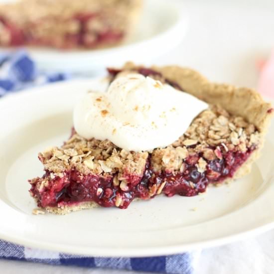 Tart Berry Crumble Pie