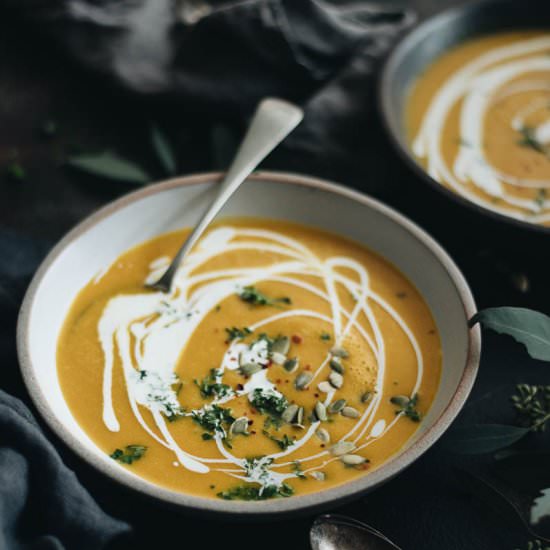 Easy Vegetarian Pumpkin Soup