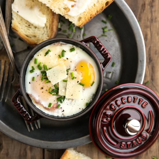 Baked Eggs with Prosciutto