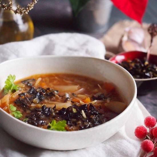 Cabbage and mushroom soup