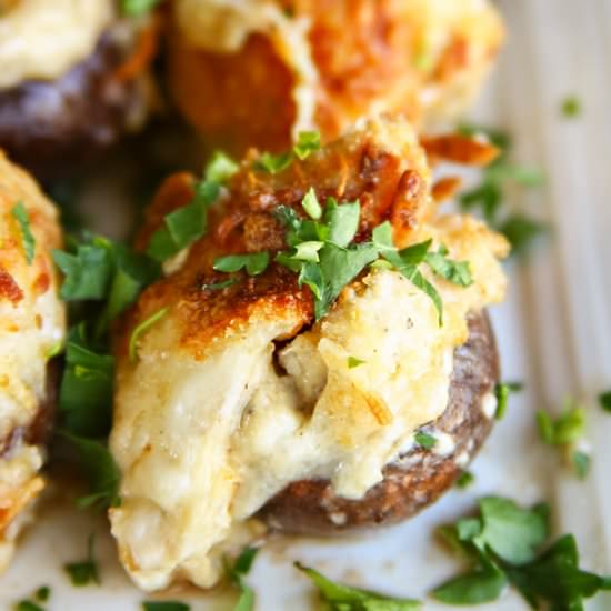 Garlic Parmesan Clam Stuffed Mushroom