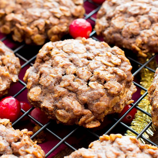 Gingerbread Oatmeal Cookies