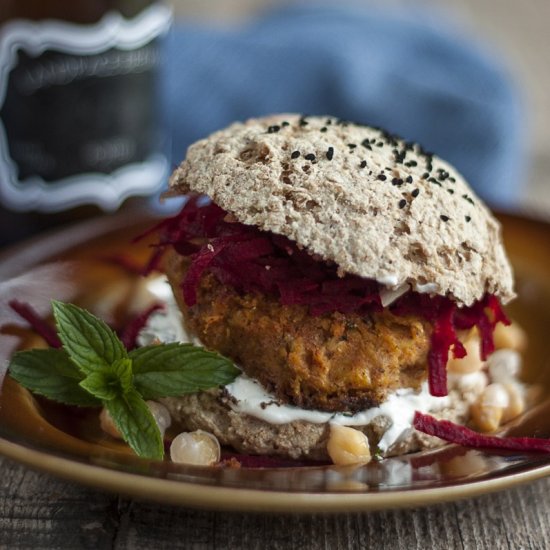 Chickpeas and pumpkin burgers