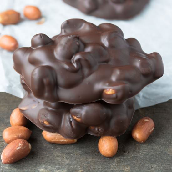 spanish peanut clusters