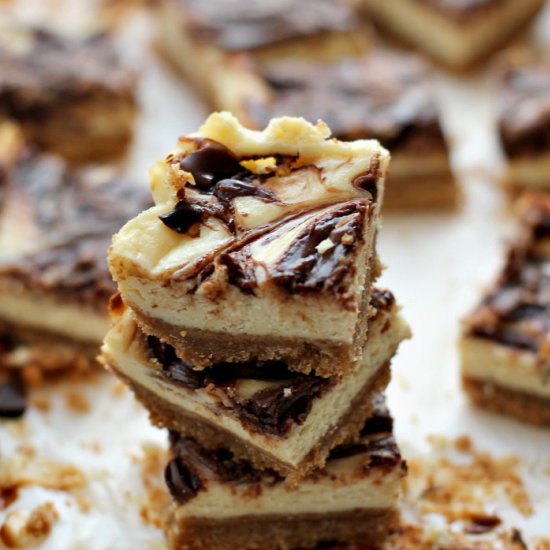 Nutella Swirled Cheesecake Bars