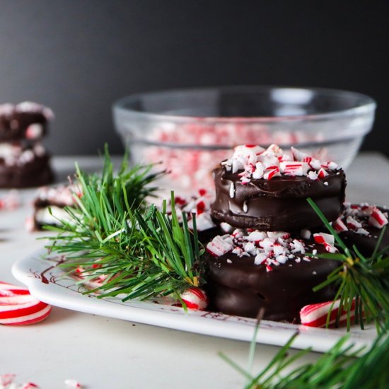 Dark Chocolate Peppermint Oreos