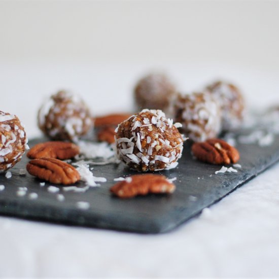 Gingersnap Pecan Bites