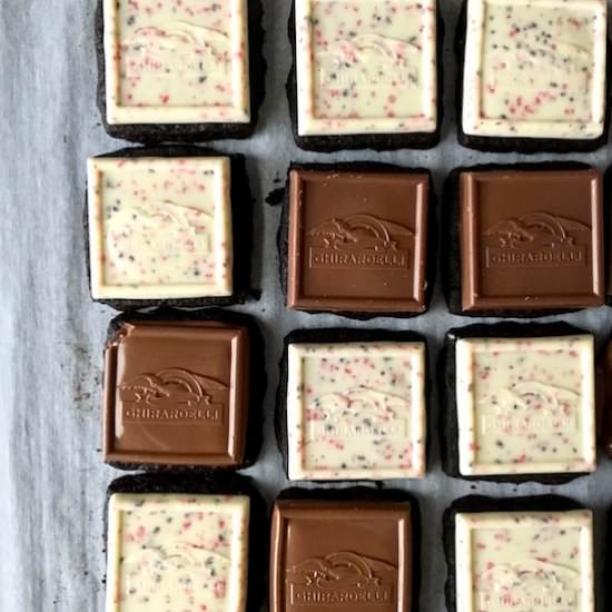 Peppermint Bark Shortbread Squares