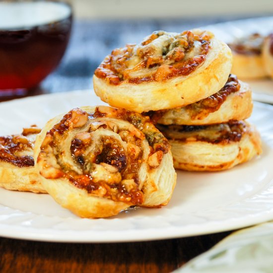 FIG & BLUE CHEESE PINWHEELS