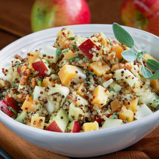 QUINOA SALAD WITH GOUDA & APPLE