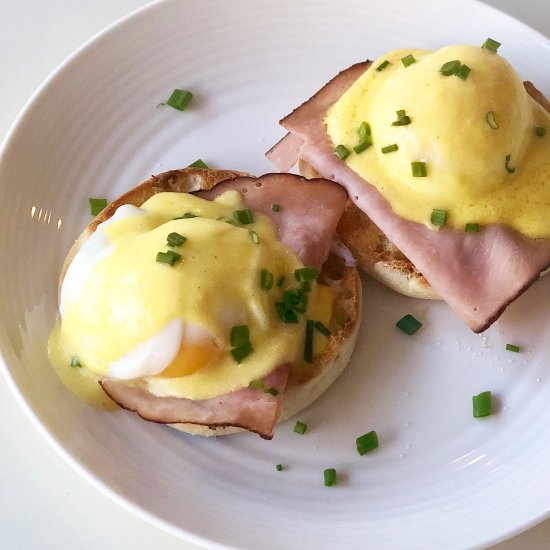 Sous Vide Eggs Benedict