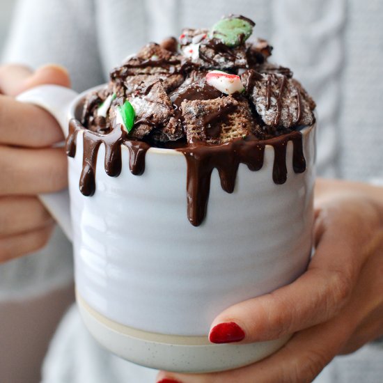 Peppermint Chocolate Muddy Buddies