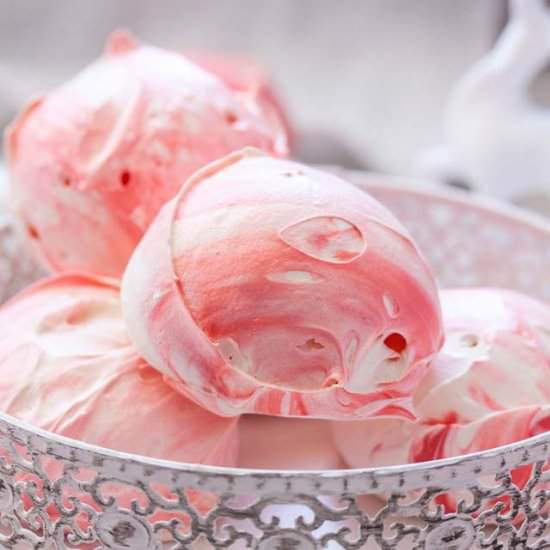 Easy Peppermint Meringues