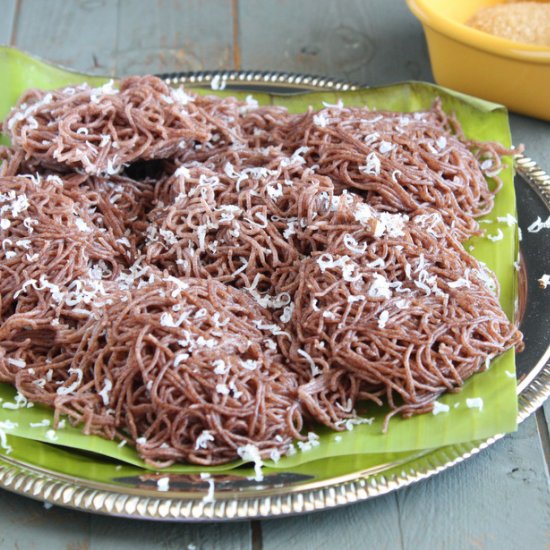 Ragi/Kezhvaragu Idiyappam