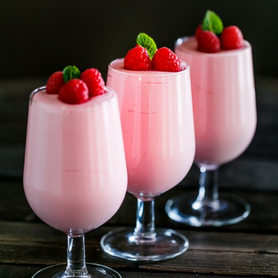 No-Bake Strawberry Mousse