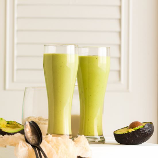 Avocado Almond Milkshake